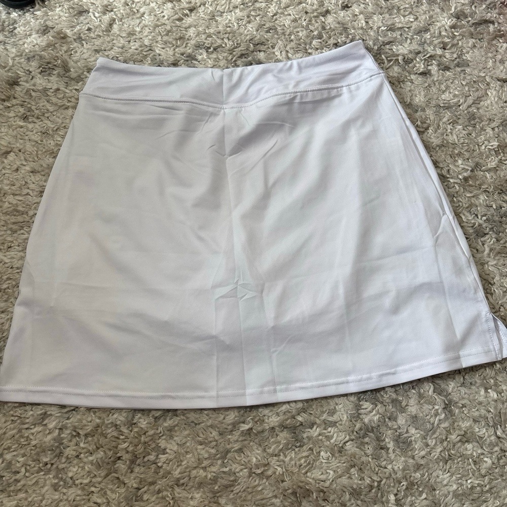 Women’s‎ Medium White Aline skirt,  Athletic Skort Casual Workout Active sporty